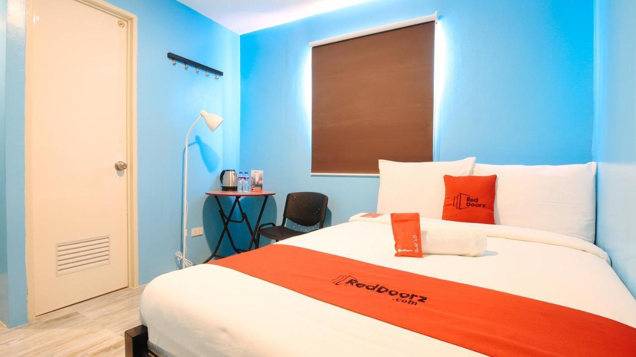 Reddoorz At Hotel Rosemarie Pasay Exterior photo