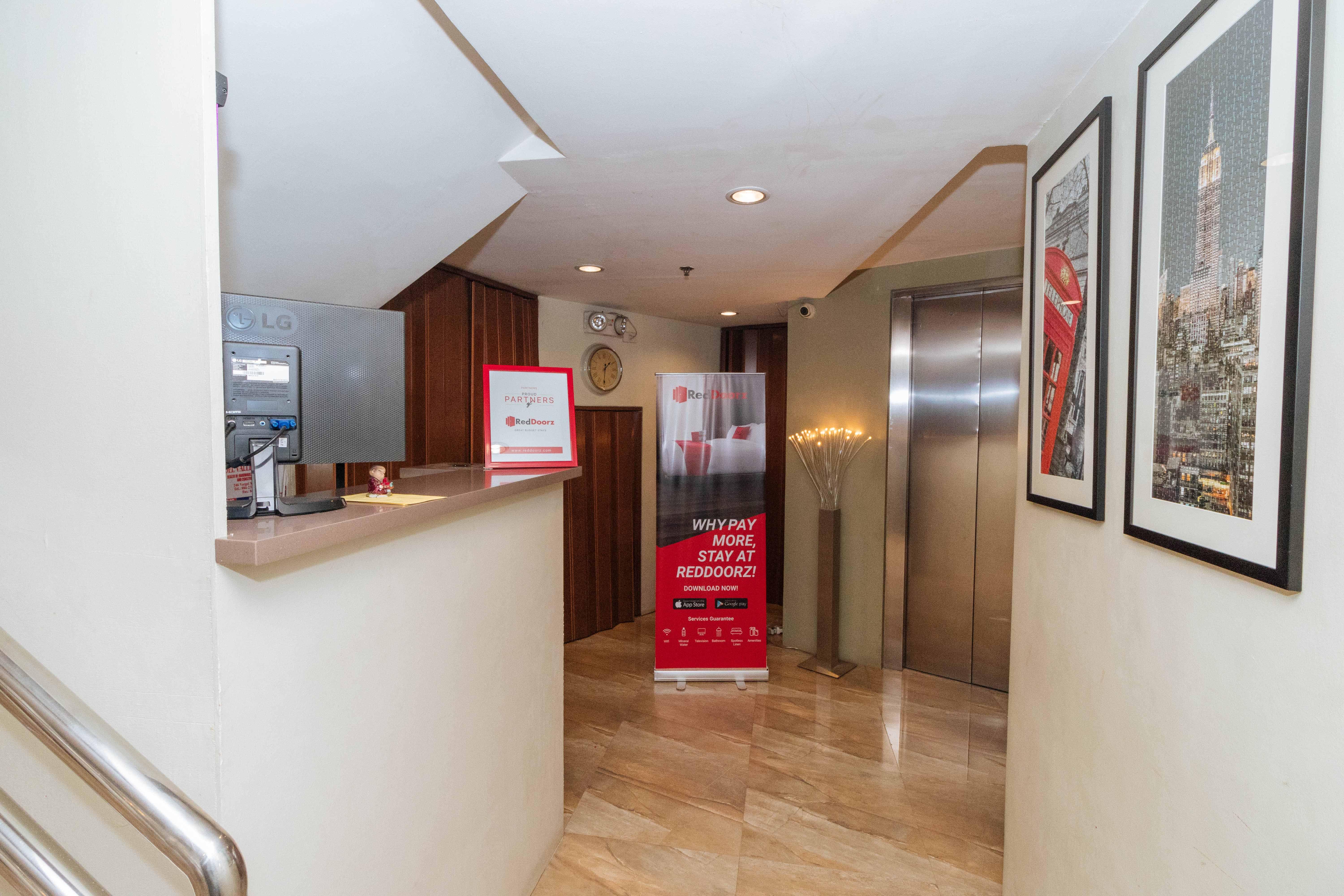 Reddoorz At Hotel Rosemarie Pasay Exterior photo